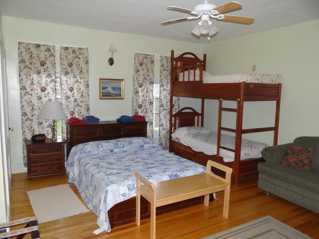 Chamcook Forest Lodge Bed & Breakfast St. Andrews By The Sea Ruang foto